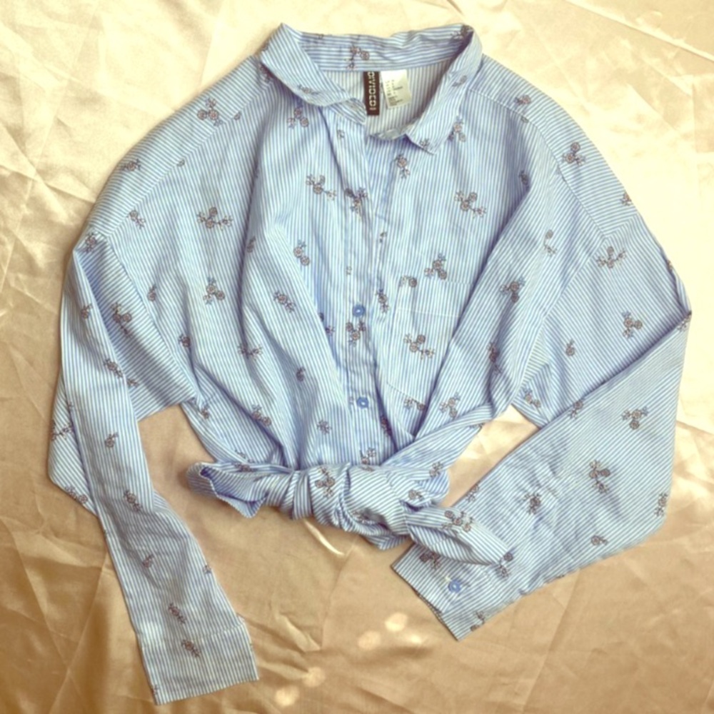 H&M Floral patterned button up long sleeve